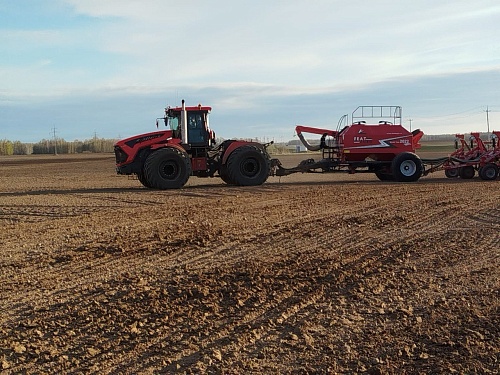 Посевная в Тюменской области приближается к экватору