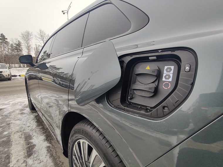 Exeed Exlantix ET: тюменский тест-драйв гибрида, который не боится Сибири