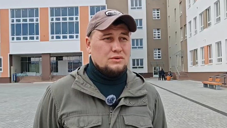 Участник "Боевого кадрового резерва" побывал на строительстве школы в Мальково