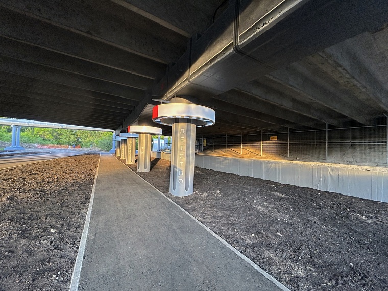 «Детство» под мостом: в Тюмени открыли памятное место имени Юрия Шатунова