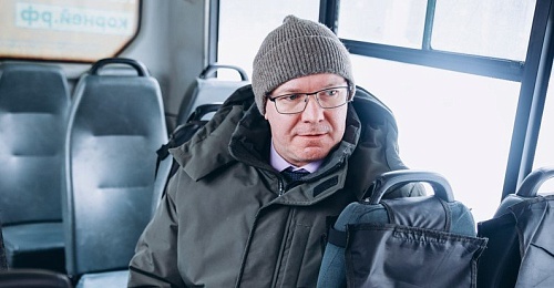 В тюменских автобусах меняют обивку сидений