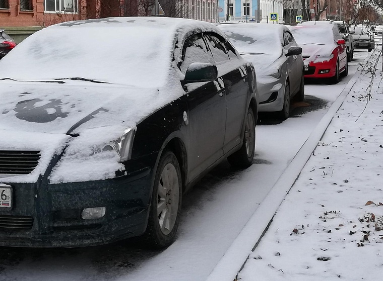 В районе пешеходной улицы Дзержинского в Тюмени запретят парковаться