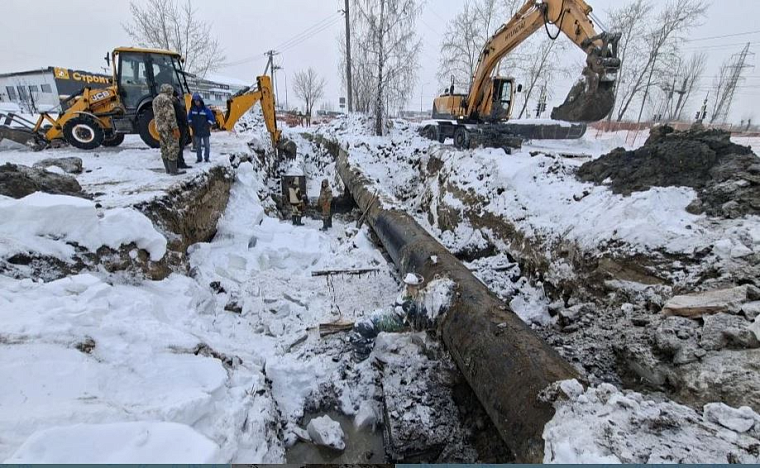 Тюменский водоканал заменил аварийный участок магистрального водопровода на Велижанском тракте