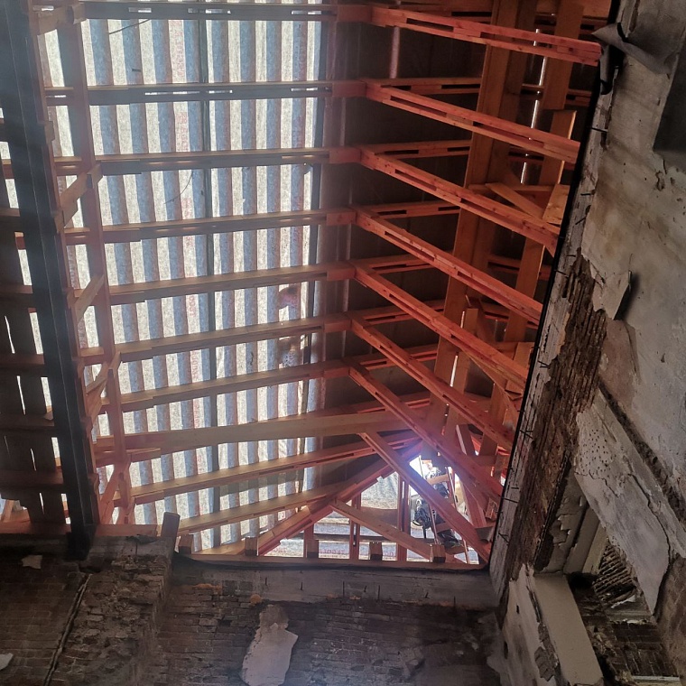 Дом Неводчикова в Тобольске реставрируют с использованием исторического кирпича