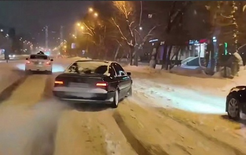 Владимир Соколов посоветовал тюменцам снимать дрифтеров на видео и отправлять в ГАИ