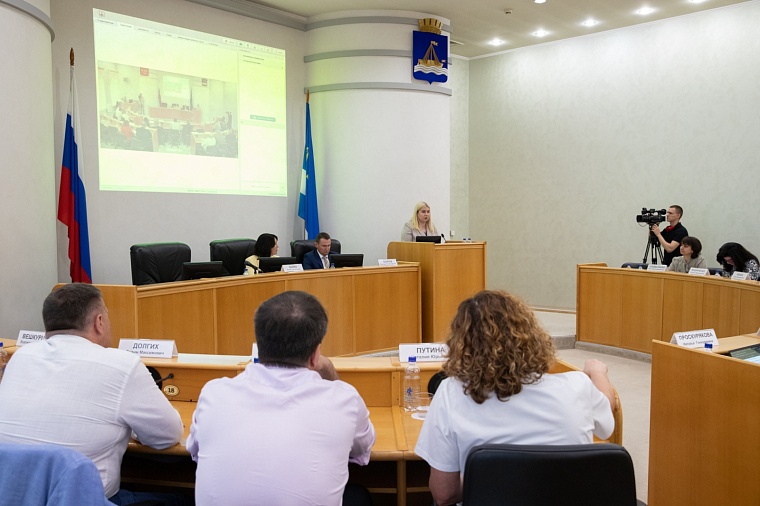 Депутаты гордумы оценили, как организованы каникулы для школьников Тюмени