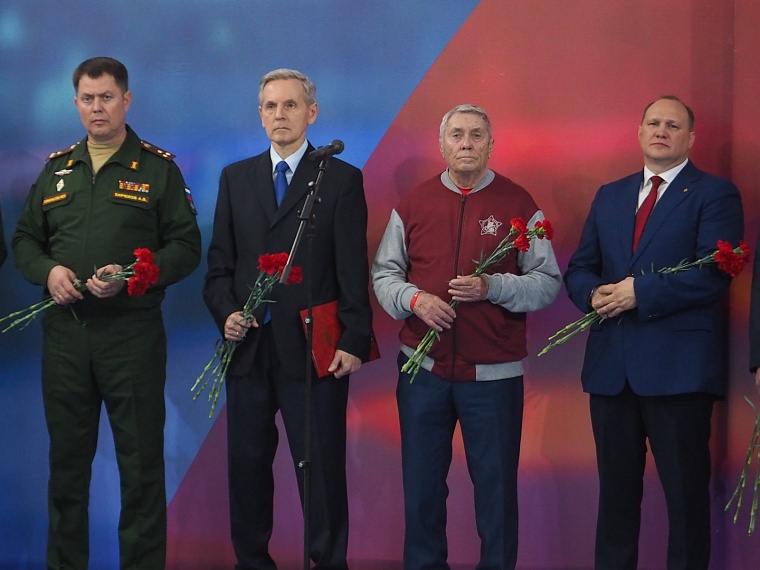 В Тюмени чемпионат инженерных войск по самбо посвятили погибшему на СВО выпускнику ТВВИКУ