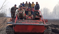 Десантники-пожарные "Тюменской авиабазы" помогли отстоять Шайдуриху