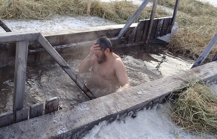 В Тюмени начались крещенские купания