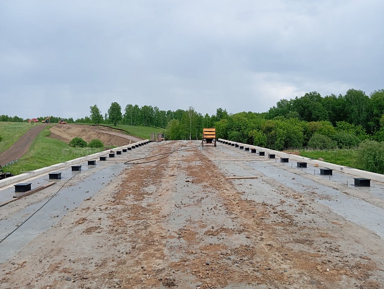 В Тюменской области до конца осени реконструируют три моста