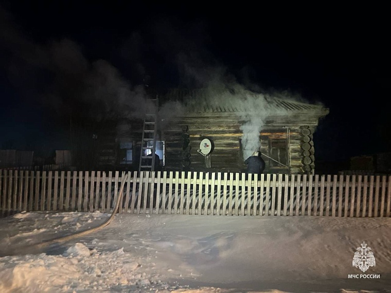 В Ярковском районе в пожаре, возникшем из-за сигареты, погибла женщина