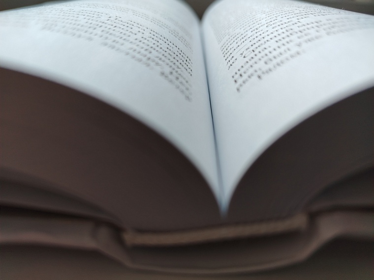 Тюменская писательница выпустила книгу о блокадном детстве в Сибири