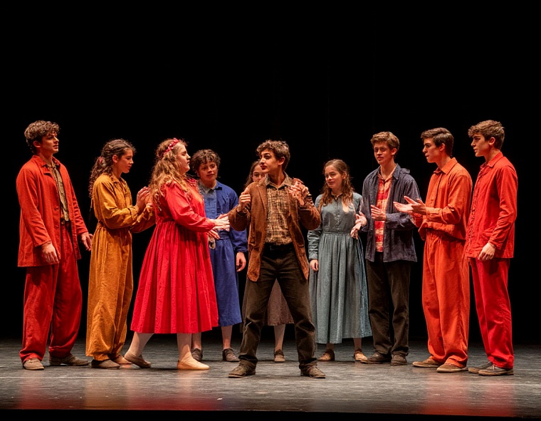 Более 9,5 тысяч зрителей и новые спектакли: «Космос» подвел яркие итоги 2025 года