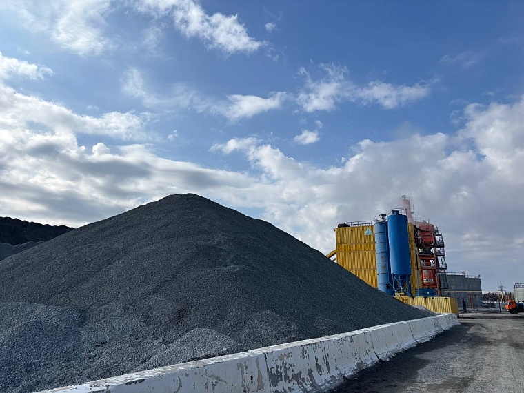 В Тюменской области запустят в работу 15 асфальтобетонных заводов