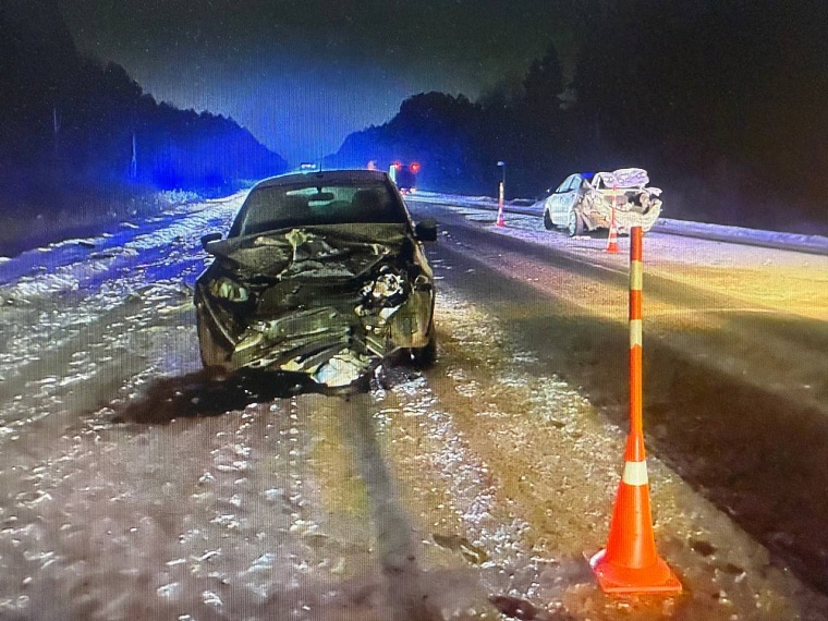В массовом ДТП под Тюменью четыре человека получили ранения