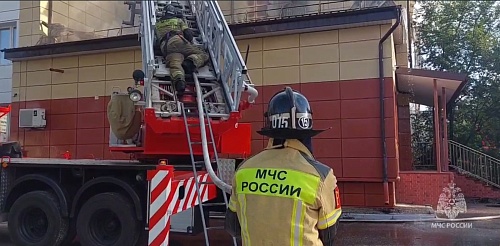 МЧС: пожар в тюменской школе №65 ликвидирован