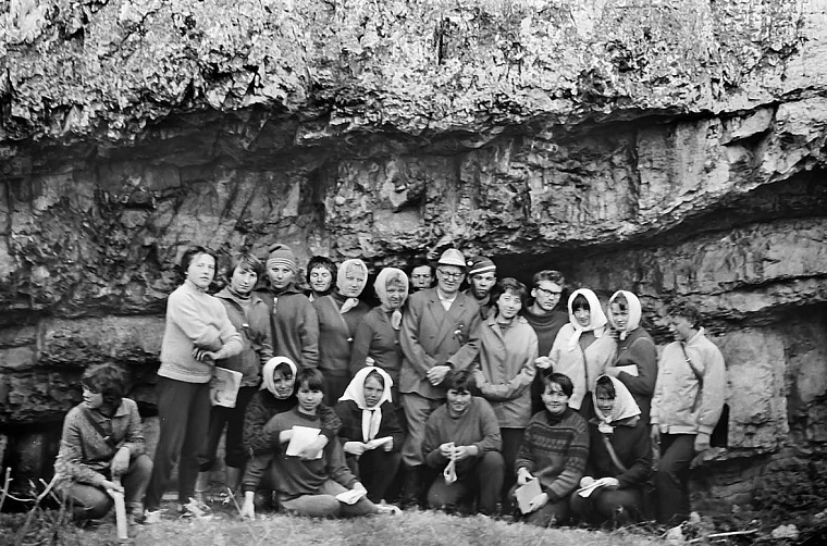 Александр Моор: Сегодня в регионе растёт достойная смена ветеранам-геологам