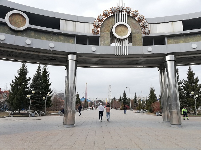 В Тюменской области прогнозируют сильный ветер, гололедицу и перепад температуры