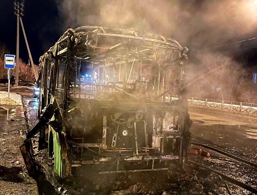 В Тюмени сгорел маршрутный автобус