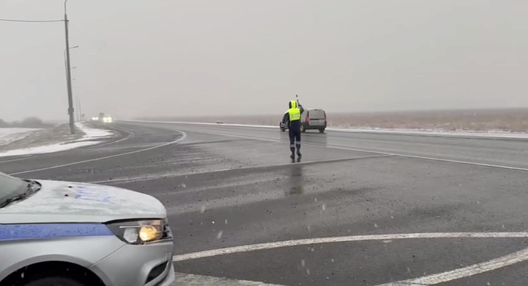 ГАИ предупреждает водителей об ухудшении дорожных условий в Голышмановском округе