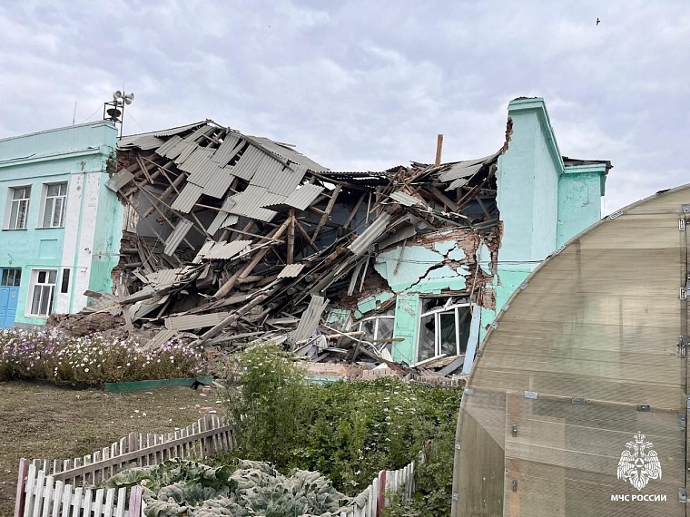 Школа рухнула в Новосибирской области, не выдержав стройки поблизости