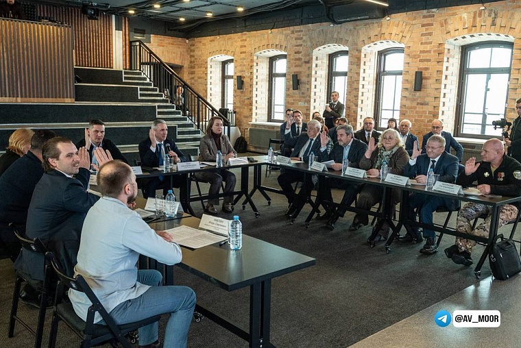 В Тюмени впервые собрался совет регионального "Боевого кадрового резерва"