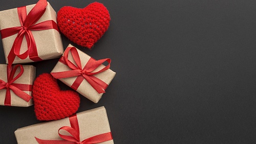 Лишь 15% тюменцев дарят подарки на День всех влюбленных