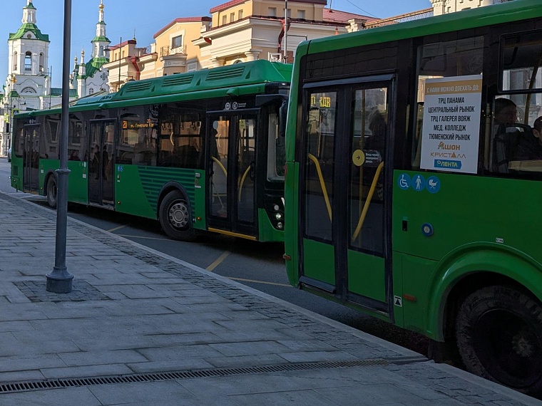 В Тюмени добавят автобусов на маршрут №27 и сократят №49