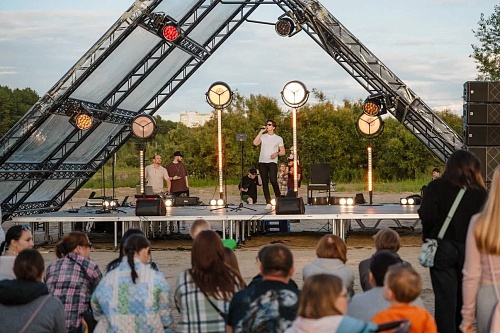 Тюменский пляж на Круглом закроет сезон с вечеринкой на песке