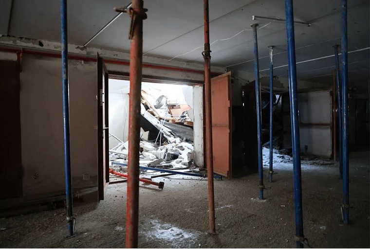 В гаражном кооперативе "Суходольский-1" после хлопка газа ставят подпорки для проведения следственных действий