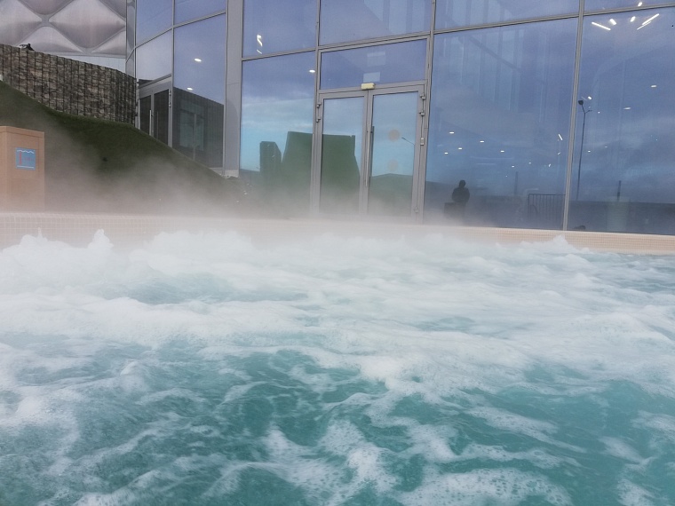 Замгубернатора Андрей Пантелеев пригласил участников TNF-2025 на тюменские термальные курорты