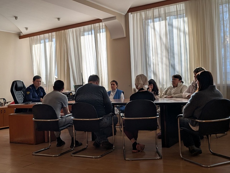 Тюменская прокуратура разбирается с задержкой зарплат работникам хлебокомбината