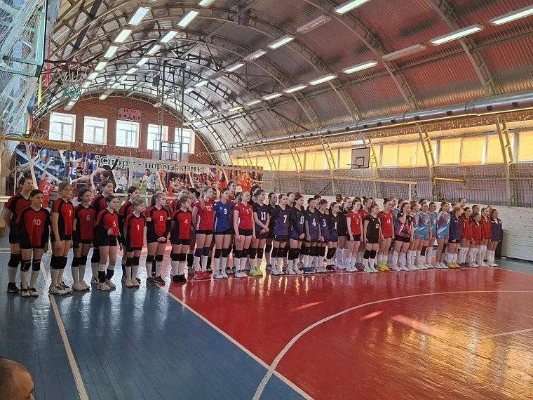 В Абатском округе прошел волейбольный турнир памяти Владимира Жириновского