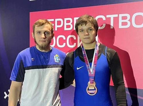 Тюменский атлет Евгений Абдуллин стал призером первенства России по тяжелой атлетике