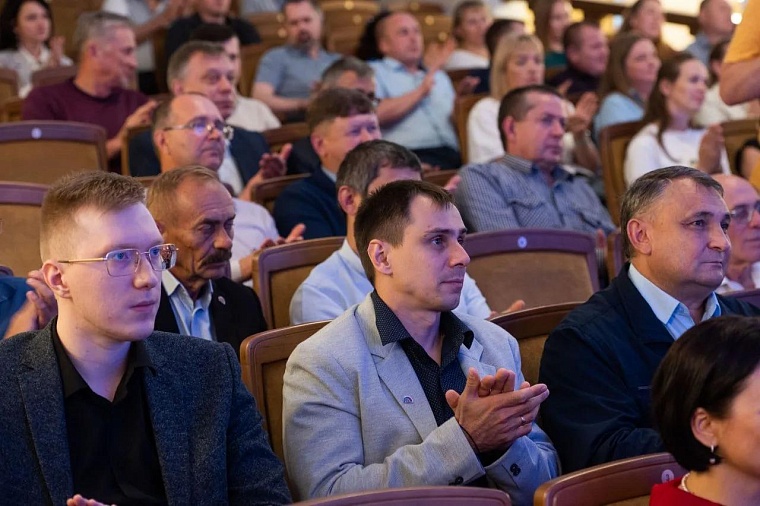 В Тюмени состоялось торжественное мероприятие, посвященное 25-летию РТРС