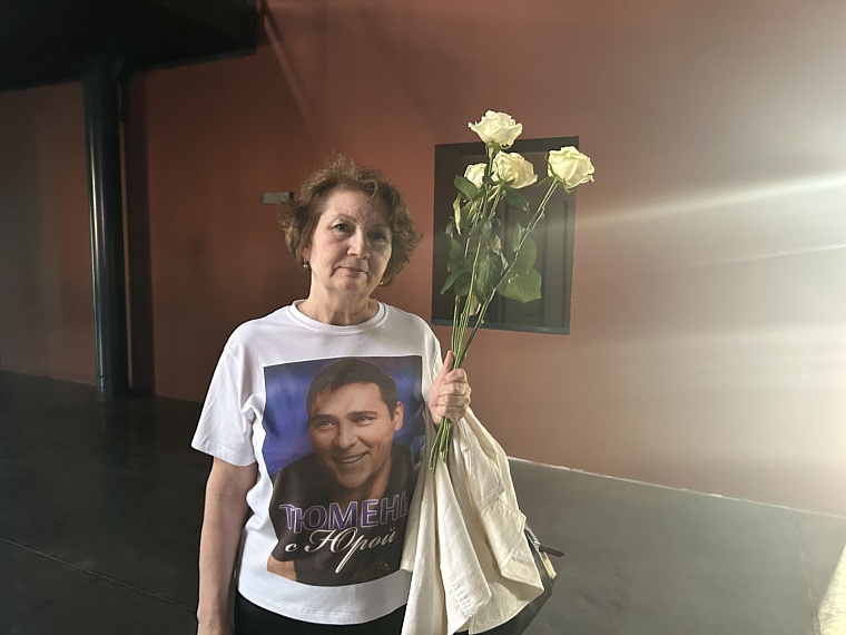 «Детство» под мостом: в Тюмени открыли памятное место имени Юрия Шатунова