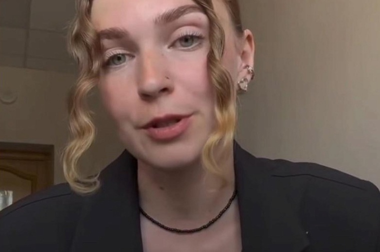 В Новосибирске родители учеников отказались от учителя после просмотра ее соцсетей