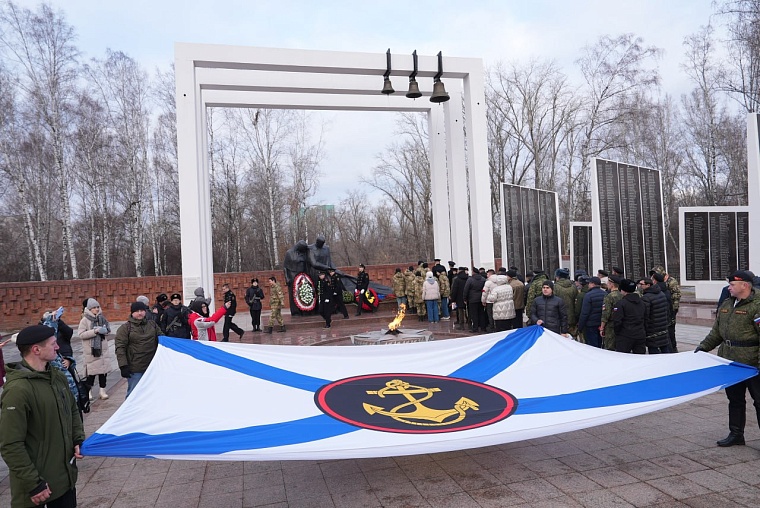 В Тюмени заложили первый камень Аллеи родов войск в честь 320-летия морской пехоты России