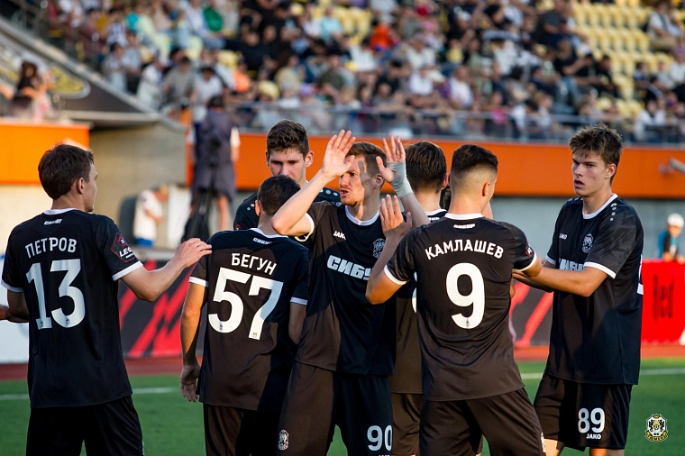 ФК «Тюмень» одержал победу над кировским «Динамо» с крупным счетом