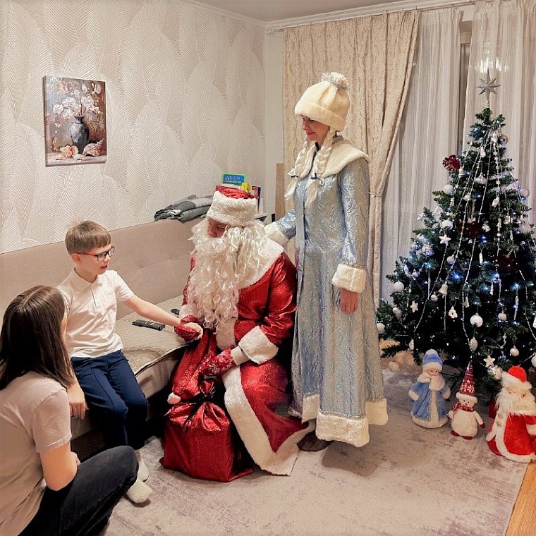 Замгубернатора Тюменской области исполнил мечту шестилетнего Егора