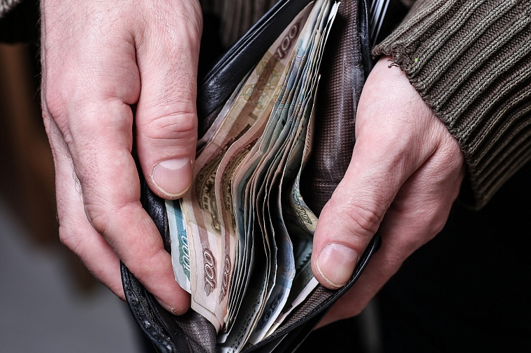 За попытку дать взятку инспекторам ГАИ житель Ялуторовска заплатит 100 тысяч