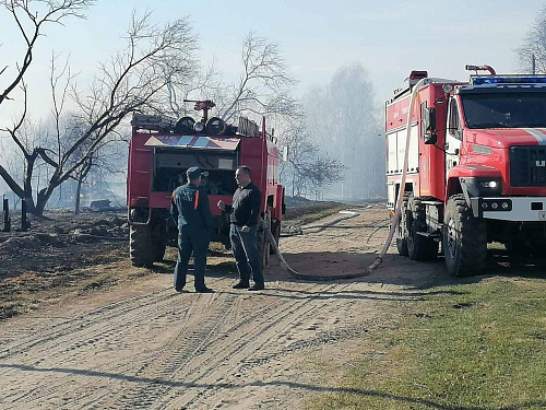 В Юргинском районе сгорело пять домов из-за замыкания линии электропередач