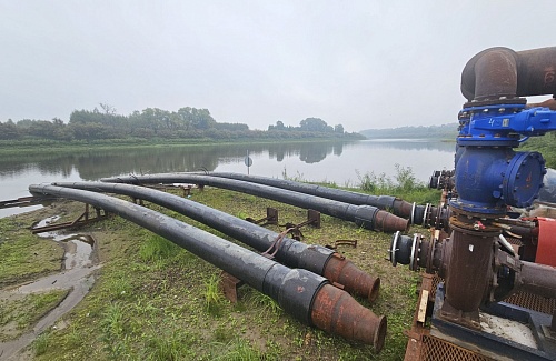В Тюмени установили оборудование для водоснабжения при критически низком уровне Туры