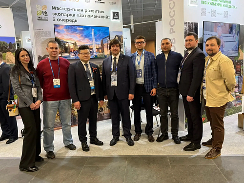 Максим Афанасьев в Москве рассказал о третьей очереди благоустройства Затюменского парка