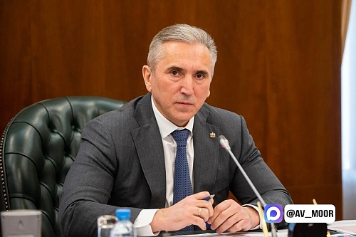 Благоустройство, помощь семьям участников СВО, открытие музея: Александр Моор провел прием жителей Тюменской области