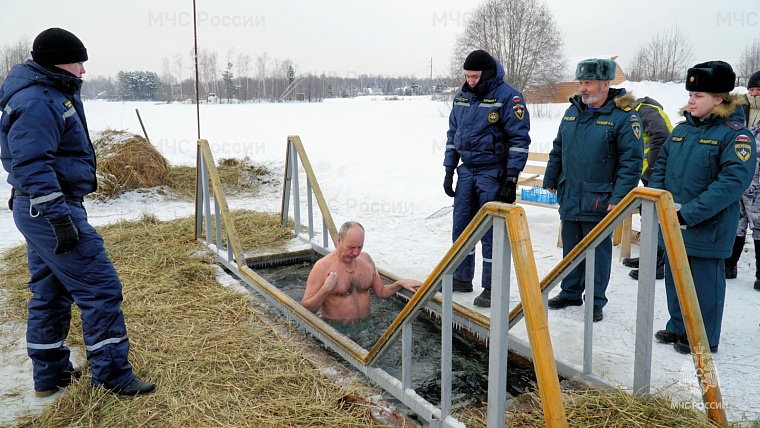 Крещенские купания в Тюменской области завершились без происшествий