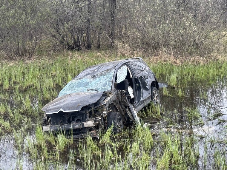 В Уватском районе двое жителей Сургута погибли в аварии