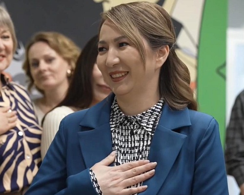 Участнице "Боевого кадрового резерва" предложили новый образ