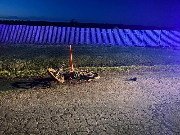 В Тюменской области 14-летний школьник на мопеде сбил девочку