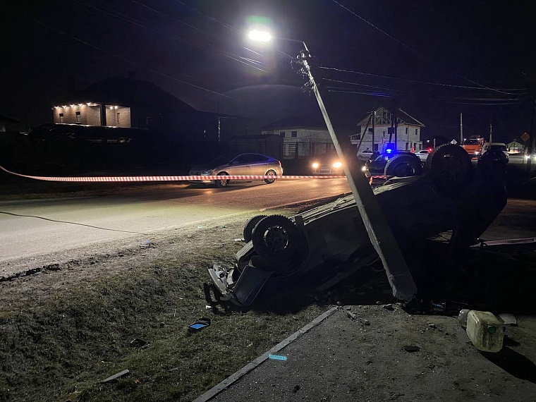 Двое молодых людей вечером погибли в ДТП в районе Березняков в Тюмени